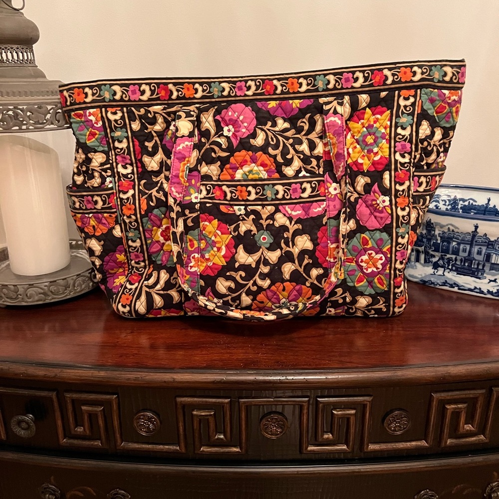 Vera Bradley travel bag